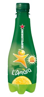 Clicca per ingandire Nuovo design bottiglia pet 33 cl confezione per il tempo libero clavetta aranciata amara arancie sicilia verde San Pellegrino